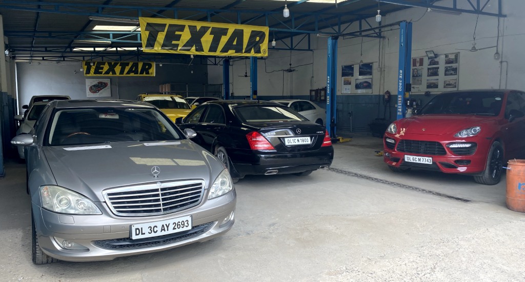 Wheel and tyre fitment at Autoworkz Tech