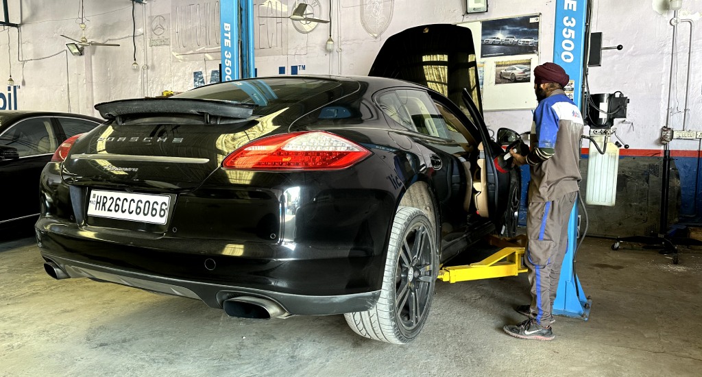 Client car delivery day at Autoworkz Tech